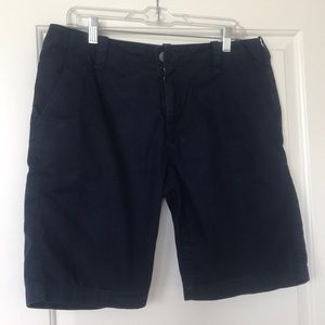 EXPRESS SZ. 32 BLUE SHORTS